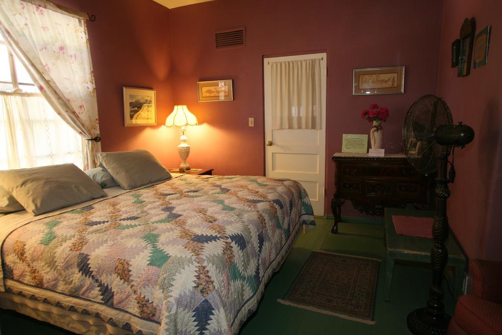 Bed & Breakfast Spirit Tree 2*